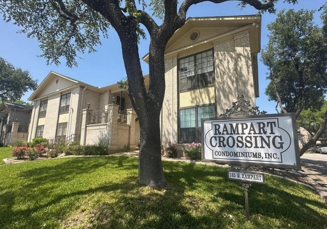 165 W Rampart Dr
