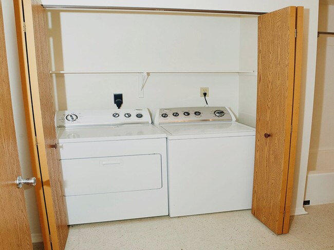 Photo - East Main Apartments