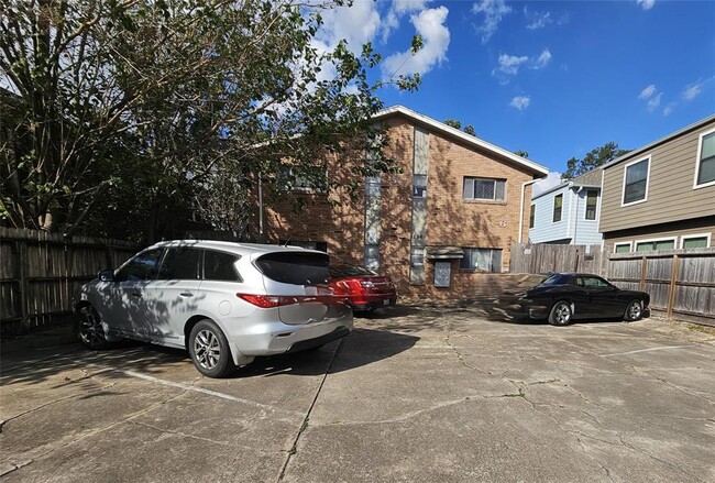 Building Photo - 1806 W Main St Unit 5 Rental
