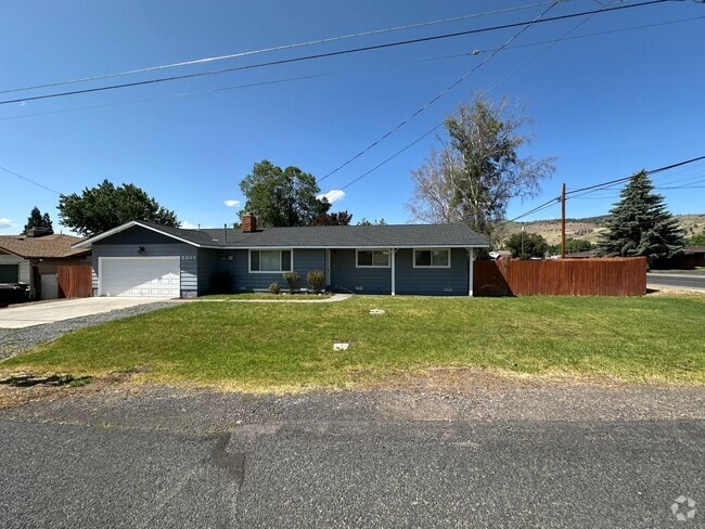 Building Photo - 5301 Bel Aire Dr Rental