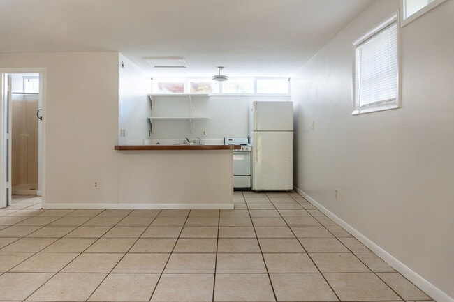 Photo - 610-612 North Magnolia Drive