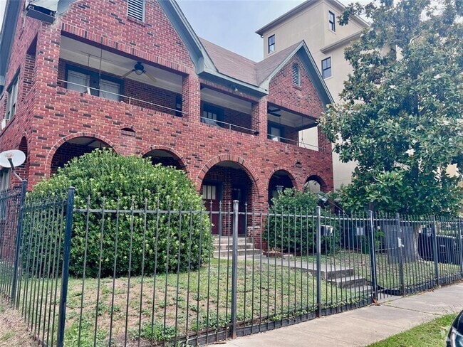 Building Photo - 320 W Polk St Unit 2 Rental
