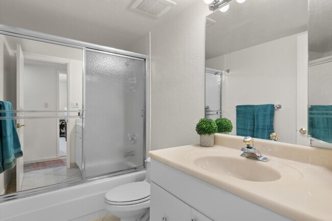 Photo - 7910 E Camelback Rd Unit 312