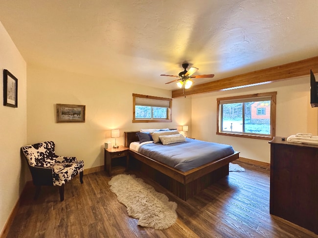 Photo - 283 Eagle Bend Dr