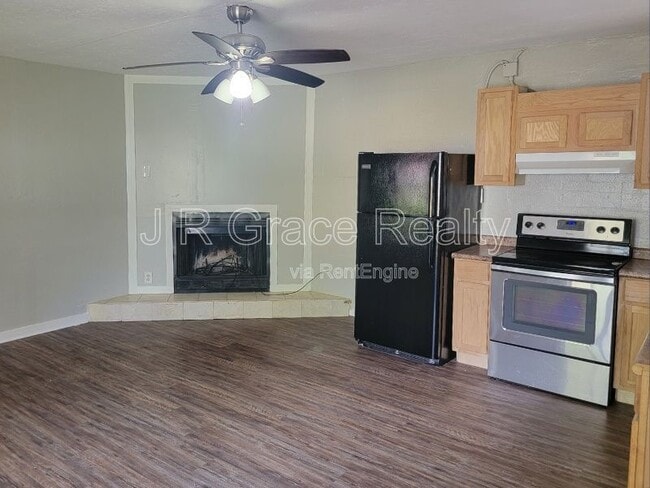 Photo - 1118 Oaklawn St