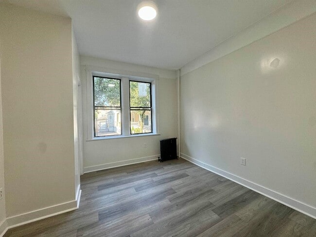 Building Photo - 124 74th St