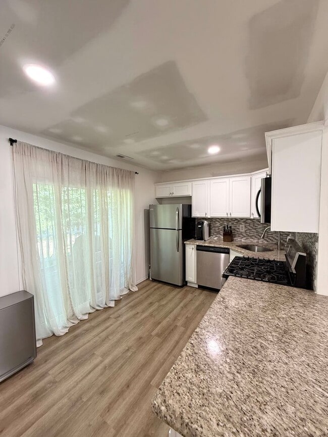 Photo - 2 BR 1 BA Galloway Townhome