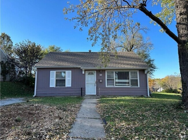 Building Photo - Coming Soon! Cozy 2-Bedroom Gem | $1,125/m... Rental