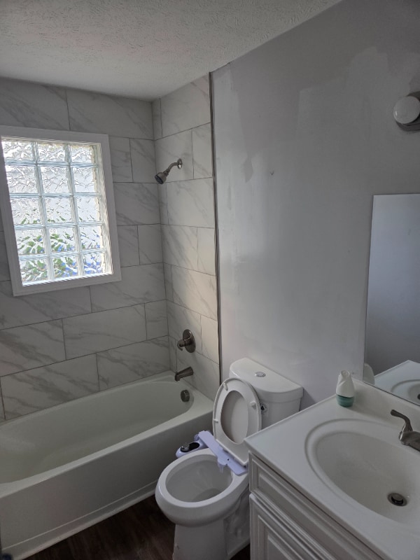 Photo - 213 S 5th St