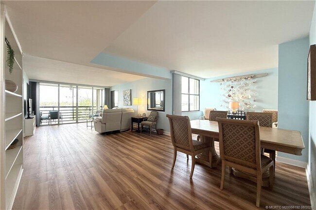 Photo - 1950 SW Palm City Rd Unit 13307