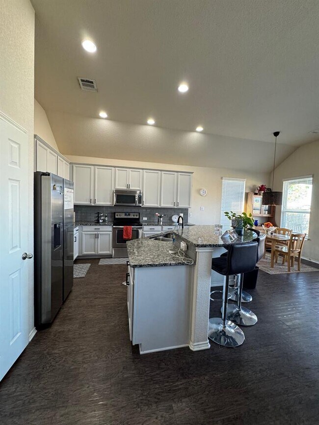 Photo - 401 Hyltin St