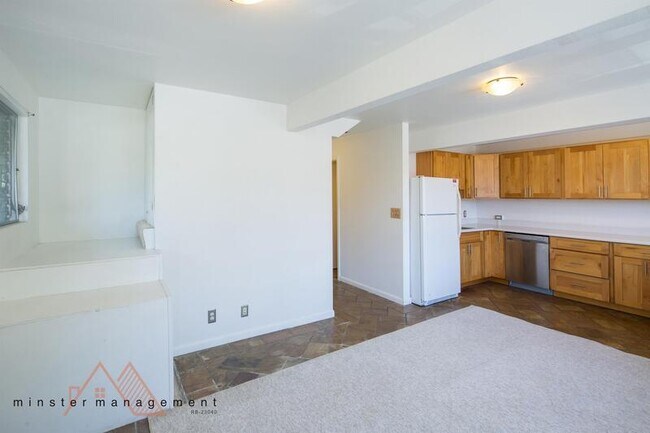 Photo - 2057 10th Ave Unit B