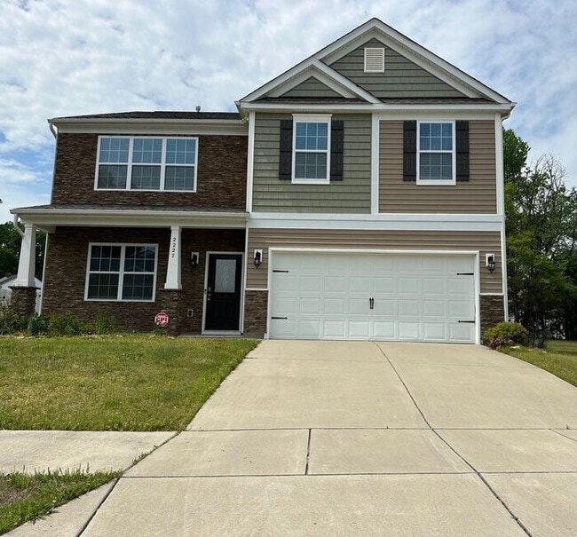 Building Photo - !!! Available Now!!! Beautiful 5 Bed Room Home