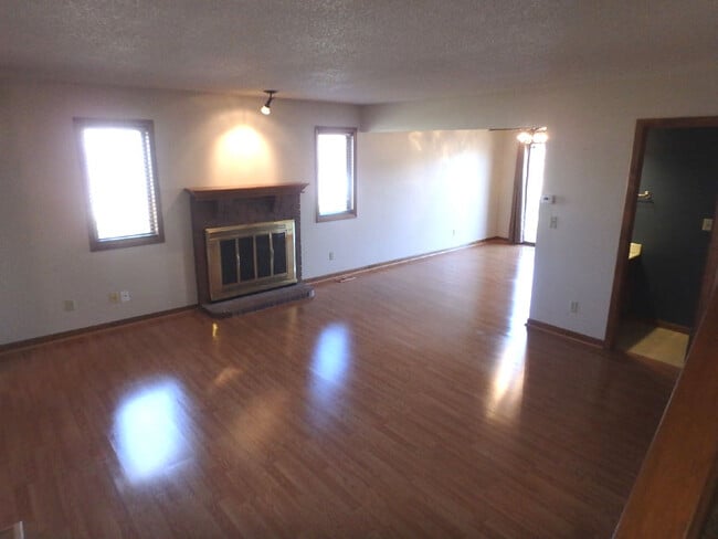 Photo - 3418 SE Walnut Dr