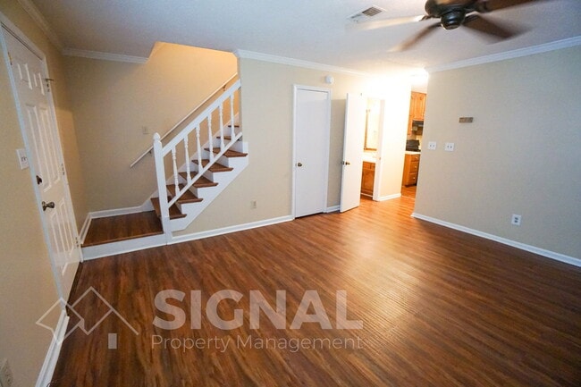 352 Jamestown Manor Dr