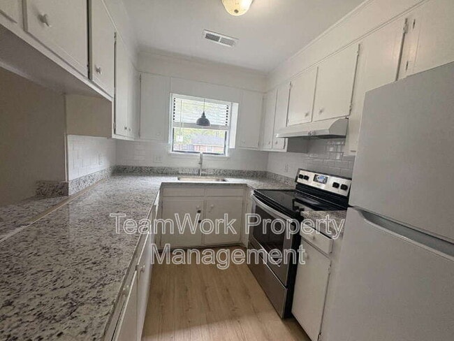 Building Photo - 121 Canvasback Dr