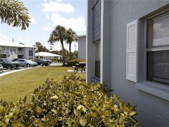 Photo - 25050 Sandhill Blvd Unit 8A1