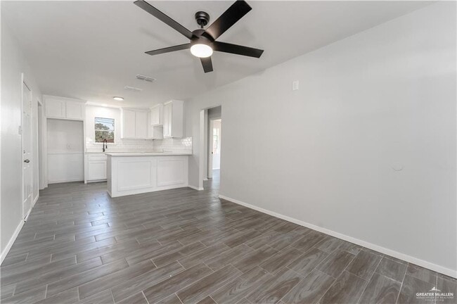 Photo - 25 Quince Ave