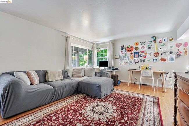 Photo - 2050 Donald Dr