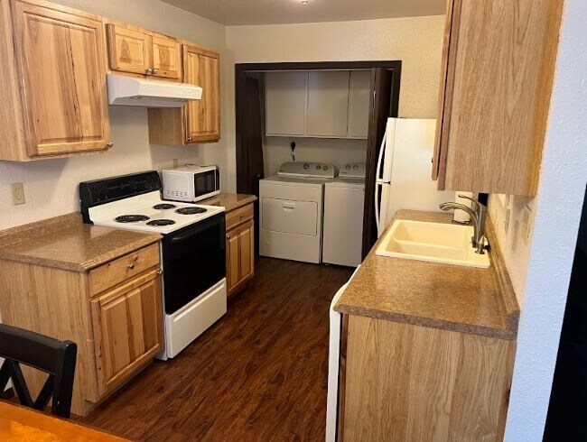 Photo - 229 Monterey Way