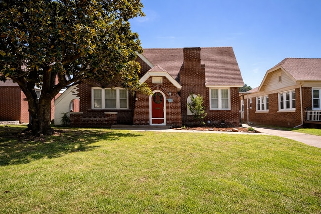 Building Photo - 2812 NW 18th St