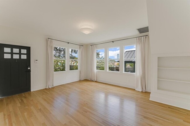 Photo - 1203 Newton St