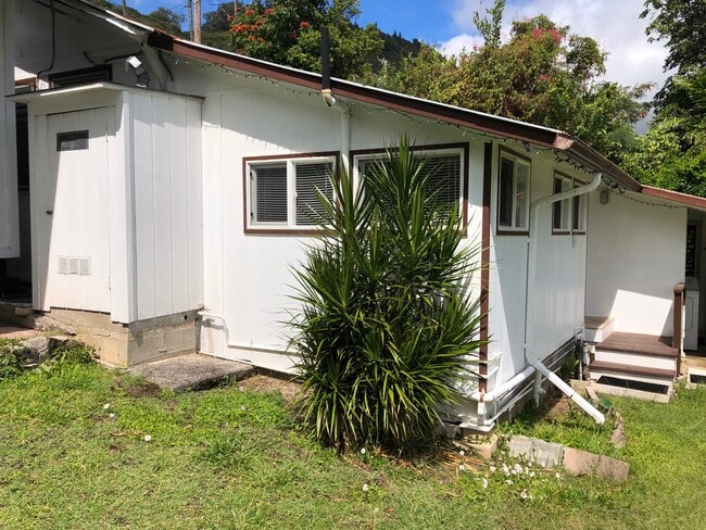 Building Photo - 2739 Hillside Ave Unit C
