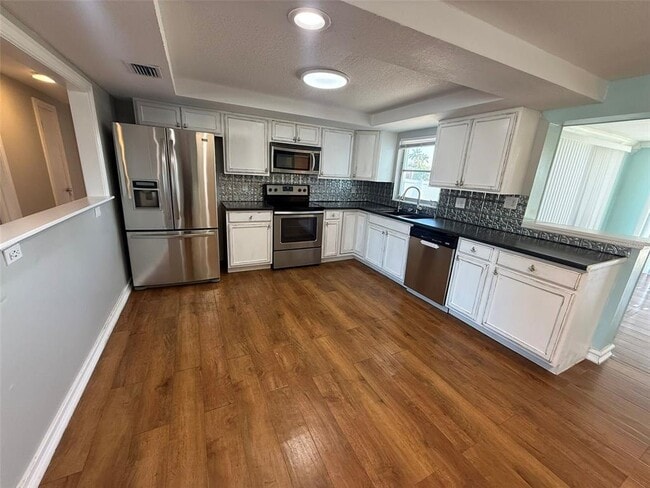 Photo - 121 Carlisle Ave NW