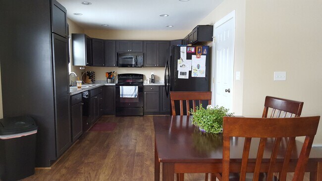 Photo - 3 Bedroom Duplex