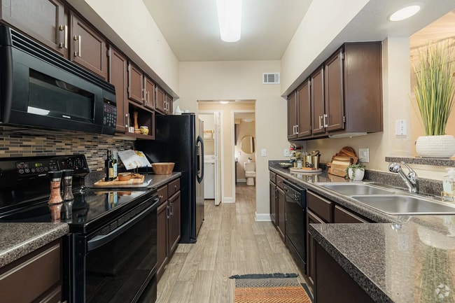 Building Photo - Quiet Luxury Living Just Mins from the Gal... Unit 10WS Rental