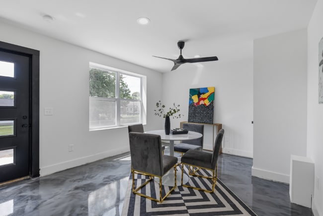 Photo - 11 Garden St