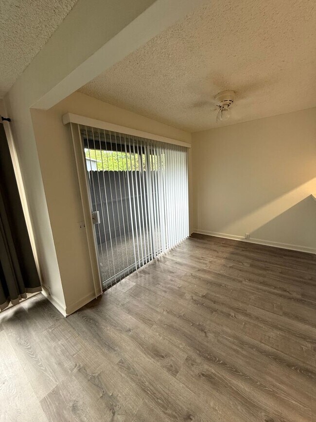 Photo - 615 Rancheria Dr Unit 1