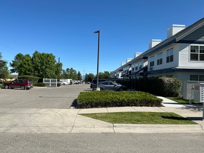 Baxter Apartments