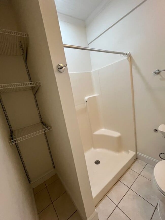 Photo - Newly-RENOVATED 2/1 House in a prime location!