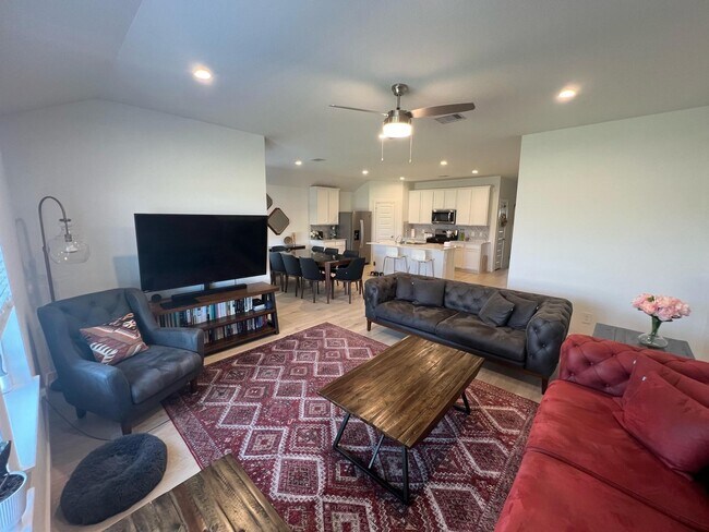 Photo - 4007 Pierce Pl Ln