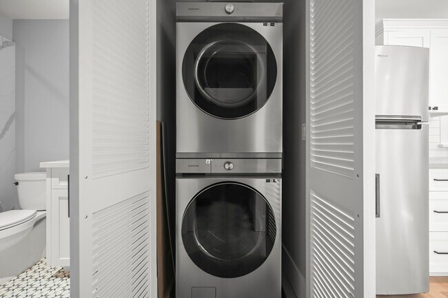 ADU In unit Laundry - 1533 Manning Ln