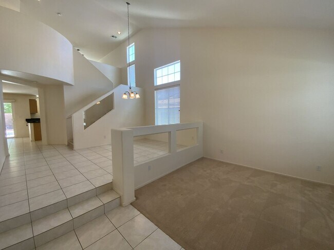 1001 Pleasing Plateau St