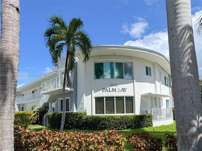 Building Photo - 10101 W Bay Harbor Dr Unit 5