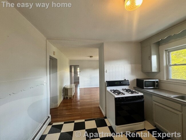 Photo - 879 Broadway Unidad #2