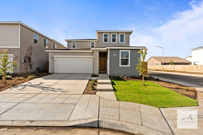 Newer 4 Bedroom 3 Bath Home with SOLAR! Cl... - Newer 4 Bedroom 3 Bath Home with SOLAR! Cl...