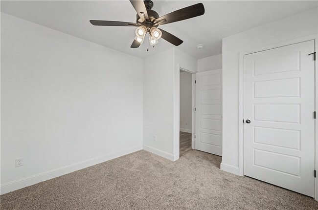Building Photo - 5377 Clear Spgs Ave