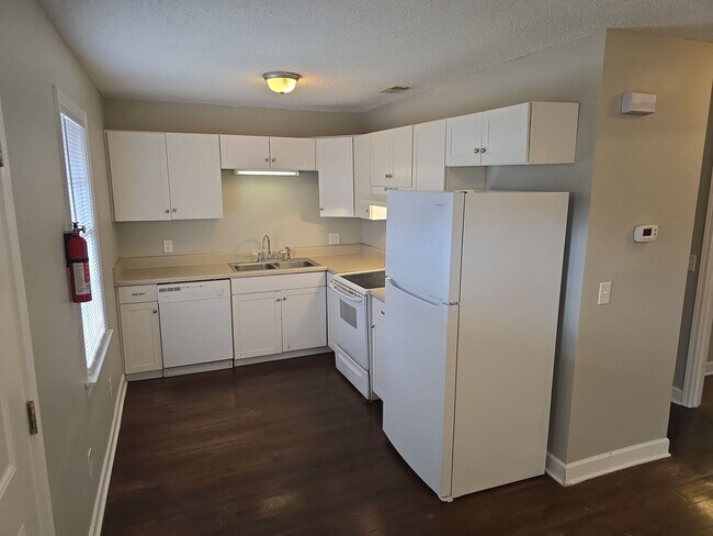 Photo - 2 Bed 1 bath duplex