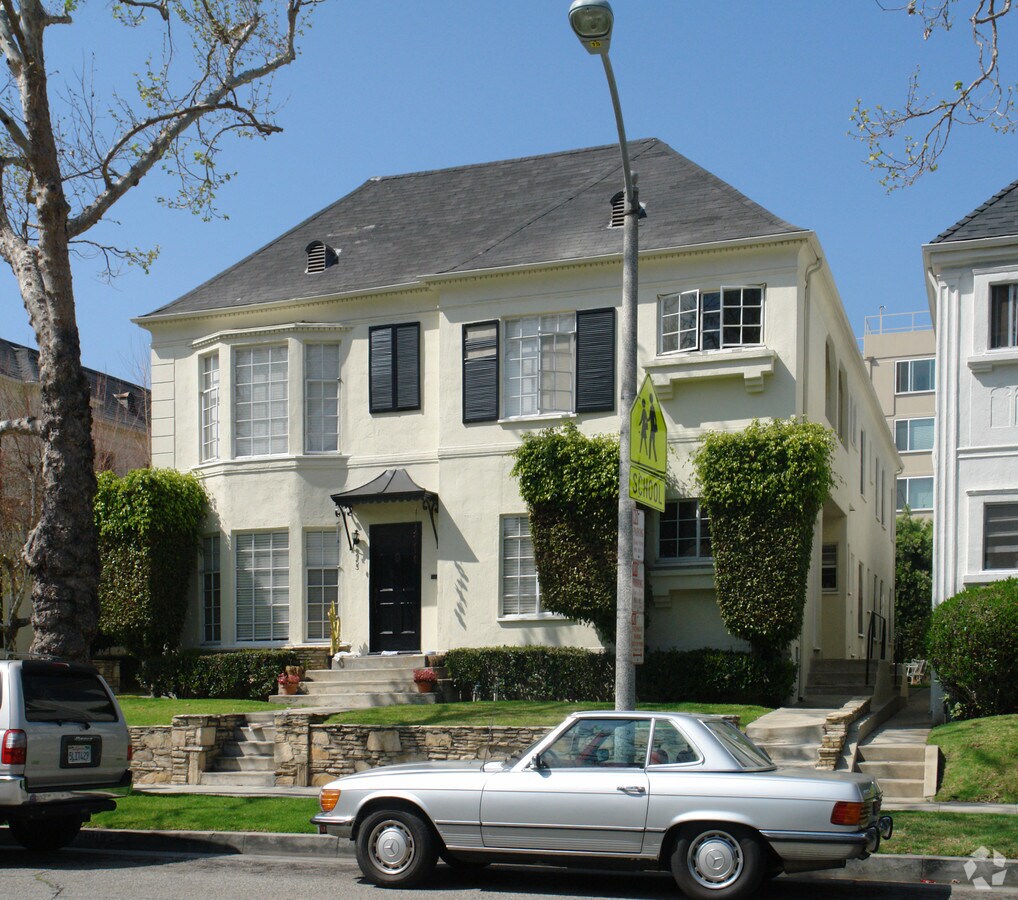 Photo - 9953-9957 Robbins Dr