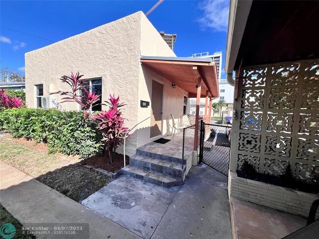 Photo - 1717 Jackson St Apartment Unit D