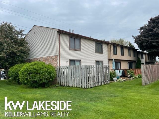 Photo - 16884 Kingsbrooke Dr