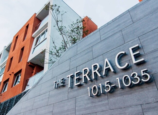 Building Photo - 1035 Figueroa Ter Unit The Terrace #4 Rental