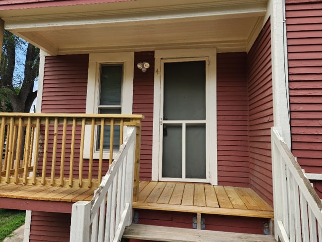 Building Photo - 1575 Coit Ave NE Rental