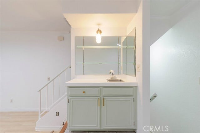 Photo - 10229 Variel Ave
