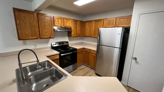 Photo - 1536 S Main Ave Unit 1536 S. Main St.