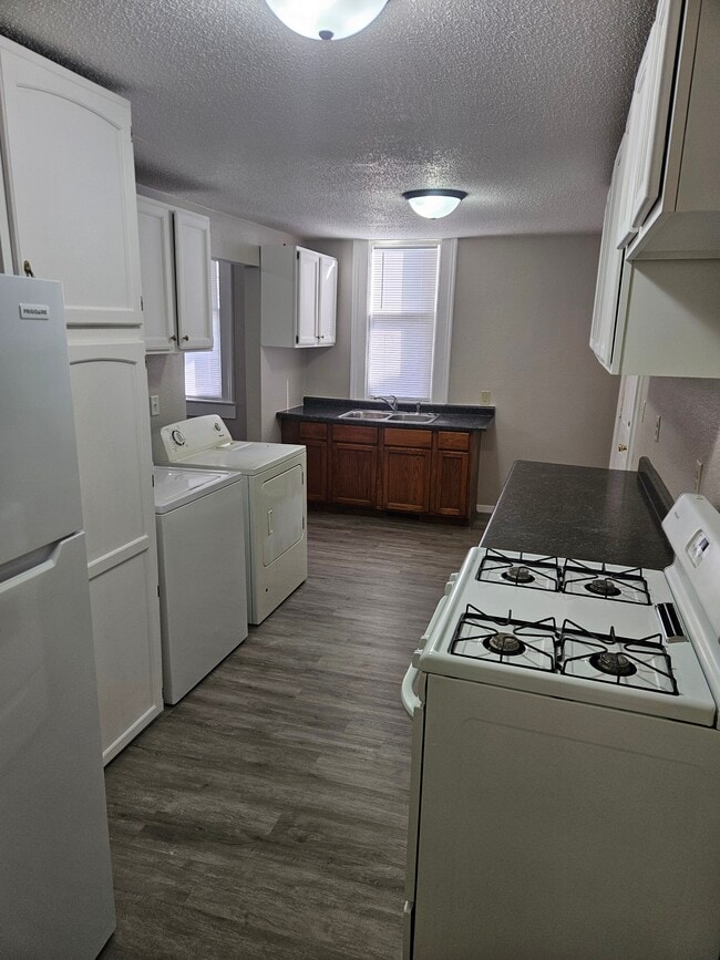 Photo - 609 Market St